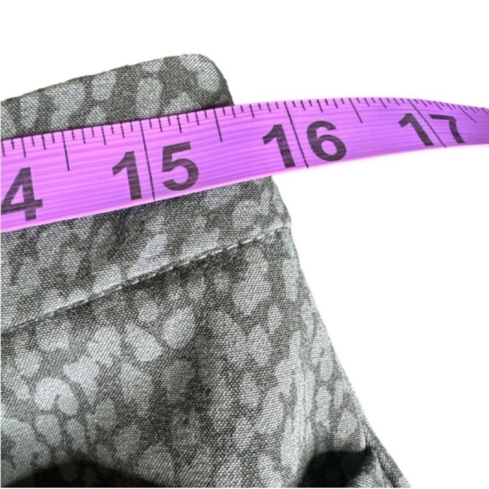 INC INTERNATIONAL CONCEPTS Spotted
Jacquar Straight Leg Trousers, Size 6. - Picture 10 of 12